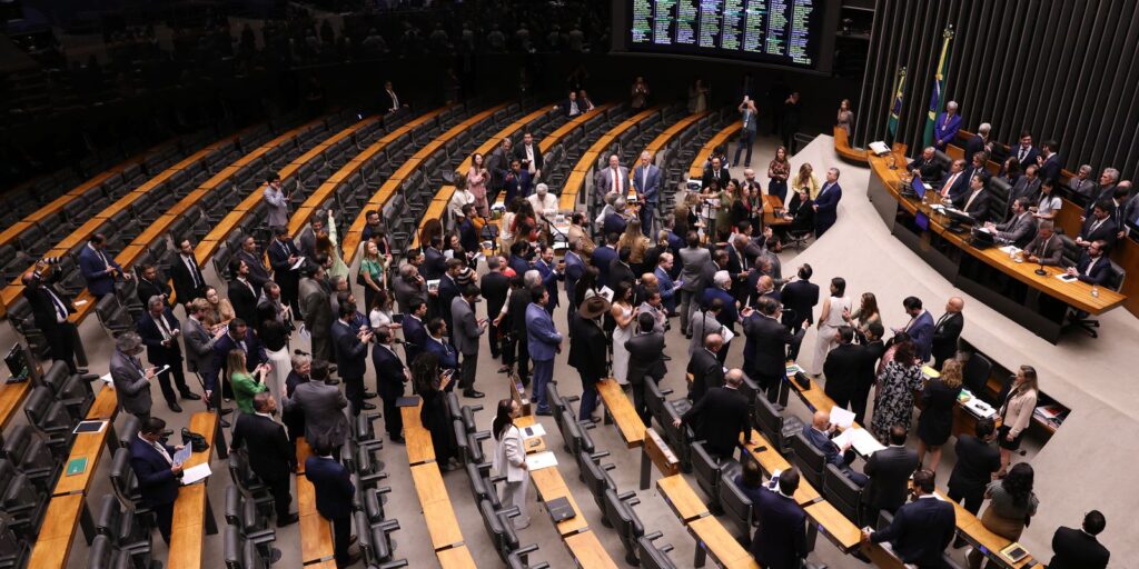 Congresso derruba veto de Lula e mantém PL da Dosimetria congresso-derruba-veto-de-lula-e-mantem-pl-da-dosimetria