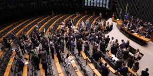 Congresso derruba veto de Lula e mantém PL da Dosimetria congresso-derruba-veto-de-lula-e-mantem-pl-da-dosimetria