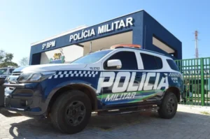 Mãe não aceita relacionamento da filha e adolescente ‘surta’ em Coxim Mãe não aceita relacionamento da filha e adolescente 'surta' em Coxim
