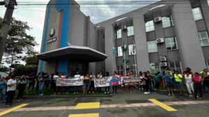 Professores rejeitam reajuste de 2,89% em Coxim e não descartam paralisação