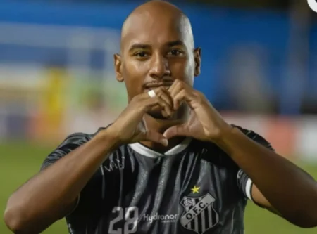 Operário goleia Primavera-MT com show de Alex Choco em Campo Grande