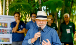 Lula diz que pediu retorno de agentes e delegados da PF para derrotar crime organizado Lula diz que pediu retorno de agentes e delegados da PF para derrotar crime organizado