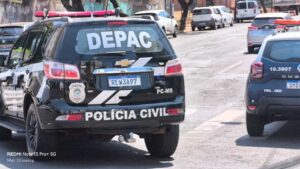 Homem bêbado é preso por atirar pedras contra igreja e atingir criança em Campo Grande