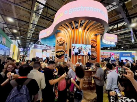 Turismo de MS ganha vitrine em feira internacional em São Paulo
