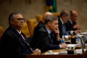 Ministros freiam supersalários e dizem haver drible a decisão sobre penduricalhos