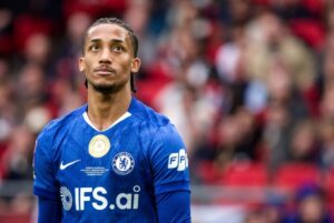 João Pedro quer encerrar ciclo no Chelsea e acertar transferência para o Barcelona, diz jornal