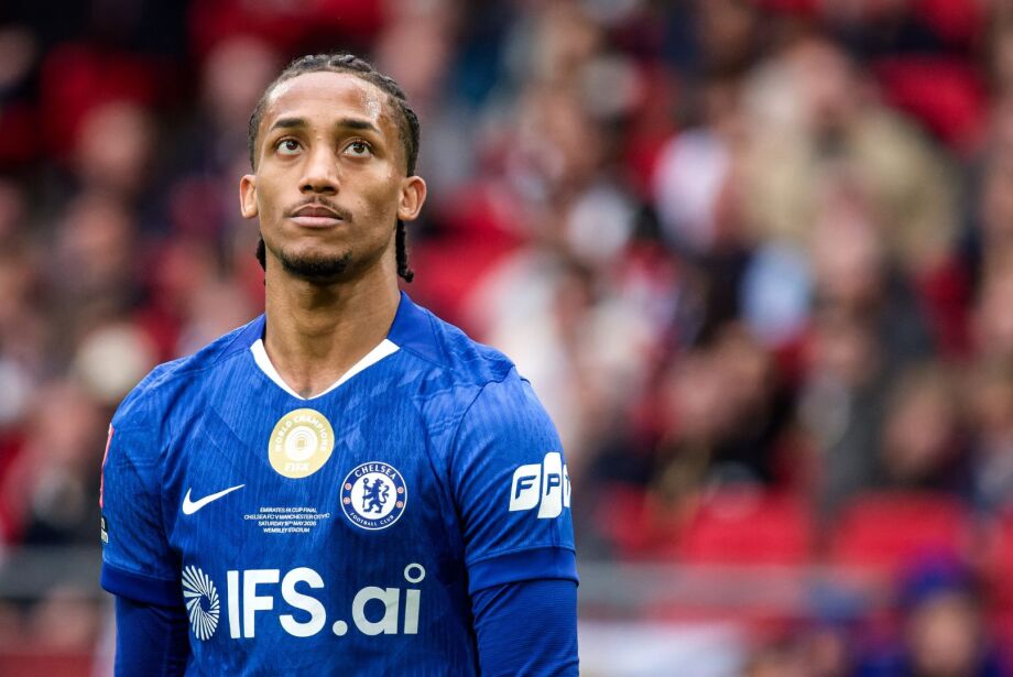 João Pedro quer encerrar ciclo no Chelsea e acertar transferência para o Barcelona, diz jornal João Pedro quer encerrar ciclo no Chelsea e acertar transferência para o Barcelona, diz jornal