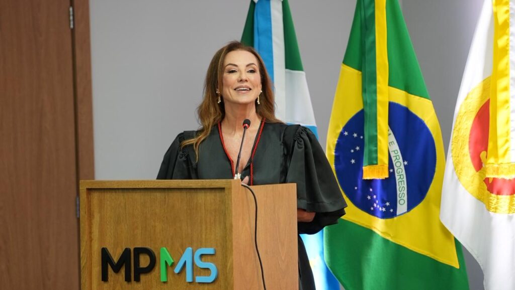 Luciana Moreira assume Procuradoria após 30 anos no MPMS Luciana Moreira assume Procuradoria após 30 anos no MPMS