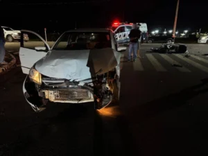 Motorista com sinais de embriaguez é detido após acidente grave deixar motociclista inconsciente em Ivinhema