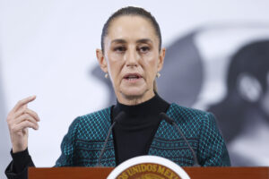 Presidente do México virá ao Brasil para assinar memorando entre Pemex e Petrobras presidente-do-mexico-vira-ao-brasil-para-assinar-memorando-entre-pemex-e-petrobras
