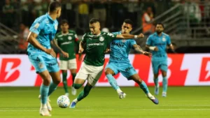 Palmeiras e Santos empatam em clássico agitado com atraso, gol anulado e volta de Paulinho palmeiras-e-santos-empatam-em-classico-agitado-com-atraso,-gol-anulado-e-volta-de-paulinho
