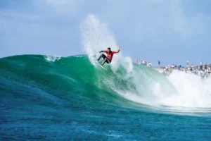Filipe Toledo elimina Gabriel Medina e avança em Gold Coast filipe-toledo-elimina-gabriel-medina-e-avanca-em-gold-coast