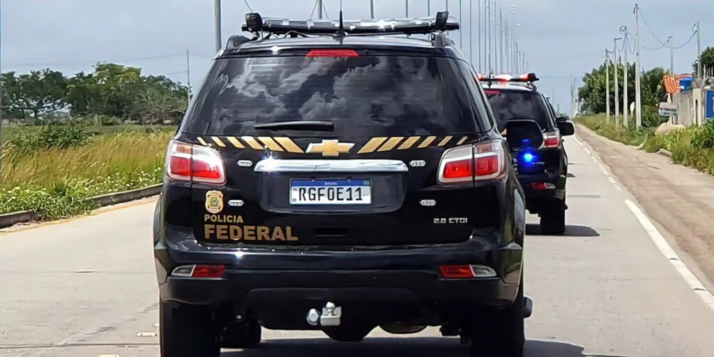 pf-apreende-mais-de-uma-tonelada-de-maconha-em-rodovia-paulista