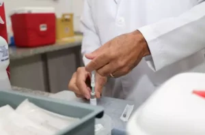 Vacina da chikungunya ganha aval para produção no Brasil em meio a alta de casos vacina-da-chikungunya-ganha-aval-para-producao-no-brasil-em-meio-a-alta-de-casos