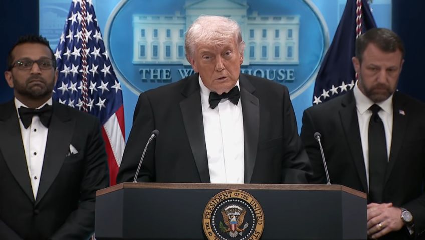 Trump anuncia suspensão da operação militar dos EUA para escoltar navios em Ormuz trump-anuncia-suspensao-da-operacao-militar-dos-eua-para-escoltar-navios-em-ormuz