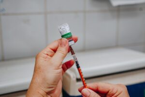 fiems-disponibiliza-vacina-contra-gripe-para-colaboradores-na-capital