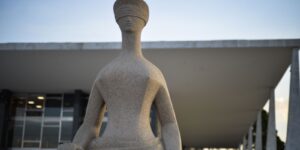 stf-endurece-regra-e-reforca-veto-a-novos-beneficios-no-judiciario