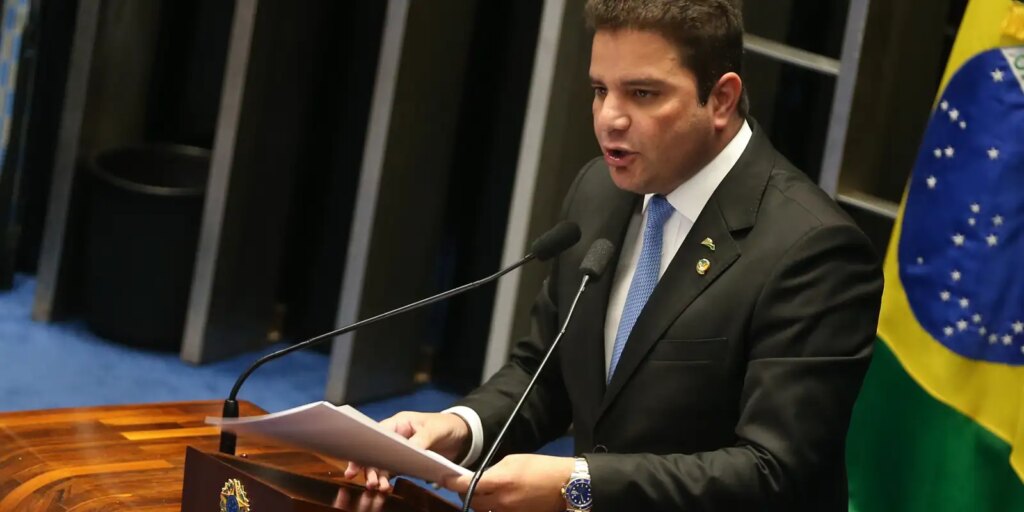 ex-governador-do-acre-e-condenado-por-organizacao-criminosa-e-fraudes