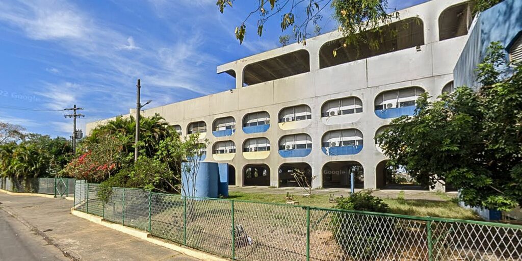 Artefato explode em escola em Belford Roxo e fere 8 alunos artefato-explode-em-escola-em-belford-roxo-e-fere-8-alunos