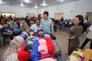 dourados-abre-campanha-do-agasalho-com-varal-solidario-no-cras-do-cachoeirinha