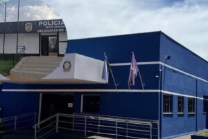 Seis meses após prisão por agressão, secretário deixa cargo e volta para Câmara seis-meses-apos-prisao-por-agressao,-secretario-deixa-cargo-e-volta-para-camara