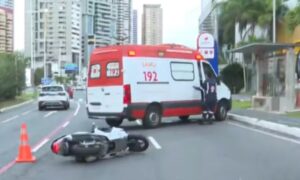 mulher-e-perseguida-na-bahia,-cai-da-moto-e-morre 