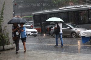 inmet-emite-alertas-para-chuvas-intensas-e-vendaval-em-24-estados