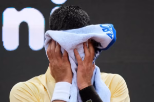 djokovic-leva-virada-de-croata-de-20-anos-e-cai-na-estreia-do-roma-open