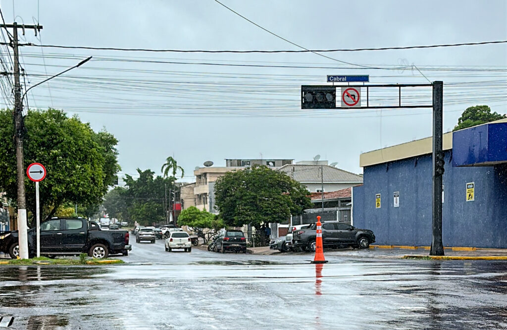 Corumbá registra novos casos de vandalismo em semáforos e Prefeitura intensifica reparos corumba-registra-novos-casos-de-vandalismo-em-semaforos-e-prefeitura-intensifica-reparos