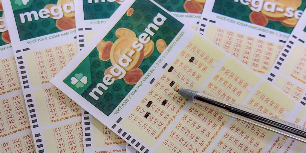 Mega-Sena sorteia prêmio acumulado em R$ 45 milhões neste sábado mega-sena-sorteia-premio-acumulado-em-r$-45-milhoes-neste-sabado