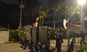 PM desocupa Reitoria da USP; quatro estudantes feridos foram hospitalizados pm-desocupa-reitoria-da-usp;-quatro-estudantes-feridos-foram-hospitalizados