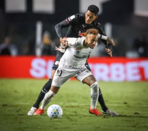 neymar-marca,-santos-vence-o-bragantino-e-encerra-jejum-na-vila-belmiro
