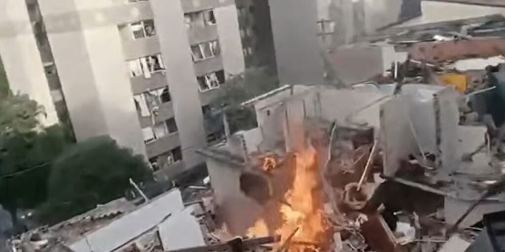 Três pessoas ficam feridas em explosão na zona oeste de SP tres-pessoas-ficam-feridas-em-explosao-na-zona-oeste-de-sp