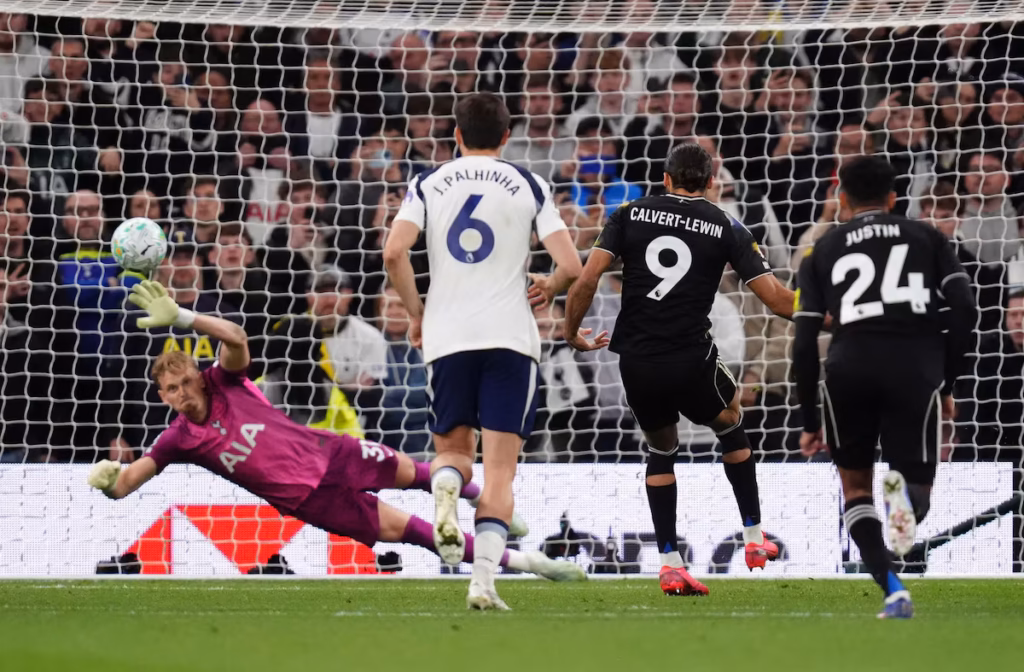 Tottenham empata com o Leeds e segue ameaçado pelo risco de rebaixamento tottenham-empata-com-o-leeds-e-segue-ameacado-pelo-risco-de-rebaixamento