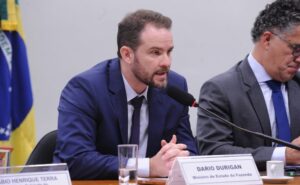 Ministro da Fazenda defende fim da jornada 6×1 em debate na Câmara dos Deputados ministro-da-fazenda-defende-fim-da-jornada-6×1-em-debate-na-camara-dos-deputados