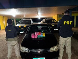 Mulher é presa transportando cocaína e maconha na BR-463 mulher-e-presa-transportando-cocaina-e-maconha-na-br-463