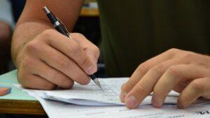 nova-alvorada-do-sul-abre-concurso-com-salarios-de-ate-r$-13,4-mil