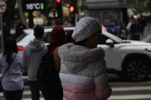 nova-frente-fria-no-fim-de-semana-traz-chuva-a-areas-do-sul-e-sudeste