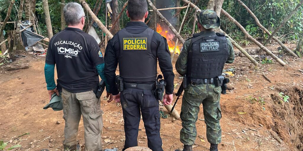 Garimpos ilegais no Amapá e Pará são alvos de operação da PF garimpos-ilegais-no-amapa-e-para-sao-alvos-de-operacao-da-pf