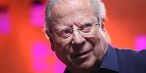 José Dirceu é diagnosticado com linfoma e inicia tratamento em SP jose-dirceu-e-diagnosticado-com-linfoma-e-inicia-tratamento-em-sp