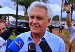 em-dourados,-caiado-diz-que-e-“agro-raiz”-e-afirma-ter-“vacina”-contra-o-pt