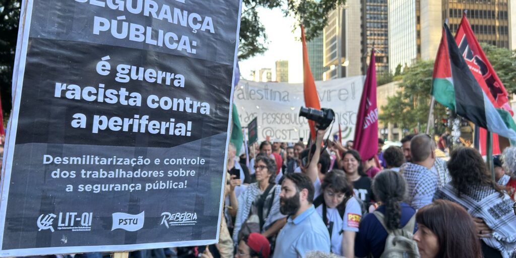 Cordão da Mentira faz ato na Paulista para lembrar Crimes de Maio cordao-da-mentira-faz-ato-na-paulista-para-lembrar-crimes-de-maio
