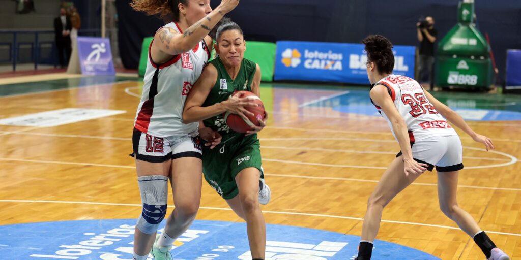 Sesi Araraquara vence o Cerrado e encosta na liderança da LBF sesi-araraquara-vence-o-cerrado-e-encosta-na-lideranca-da-lbf