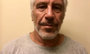 caso-epstein:-20-supostas-vitimas-se-apresentam-a-justica-francesa