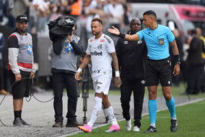 Súmula atribui ao auxiliar técnico erro que tirou Neymar de jogo do Santos sumula-atribui-ao-auxiliar-tecnico-erro-que-tirou-neymar-de-jogo-do-santos