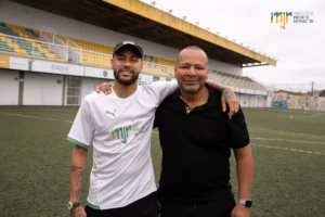 neymar-pai-comemora-convocacao-do-filho-e-promete-apoio-na-copa