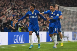 fora-da-lista-de-ancelotti,-andrey-santos-marca-na-vitoria-do-chelsea