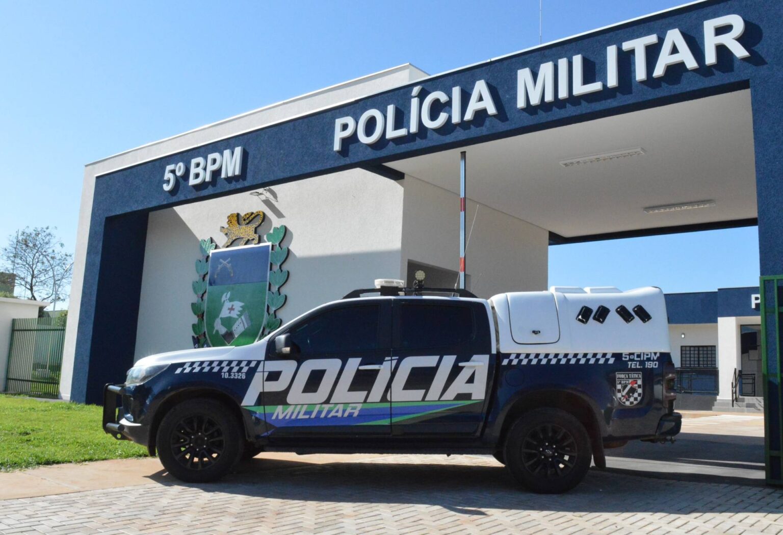 forca-tatica-prende-homem-com-mandado-em-aberto-e-droga-as-margens-da-br-163-em-coxim