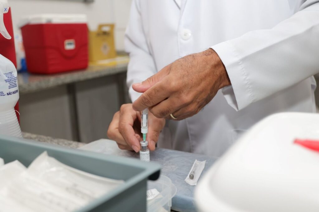 acao-de-vacinacao-contra-influenza-e-chikungunya-acontece-nesta-sexta-no-campus-da ufgd