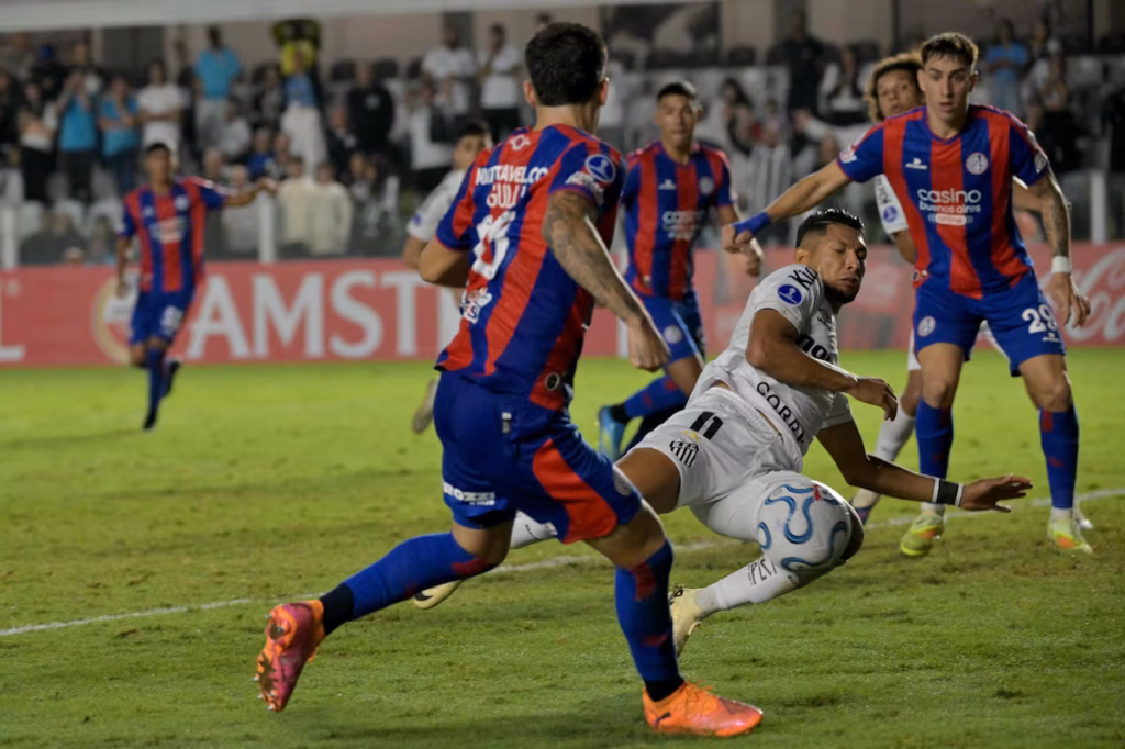 Santos abre 2 a 0, cede empate ao San Lorenzo e se complica na Sul-Americana santos-abre-2-a-0,-cede-empate-ao-san-lorenzo-e-se-complica-na-sul-americana